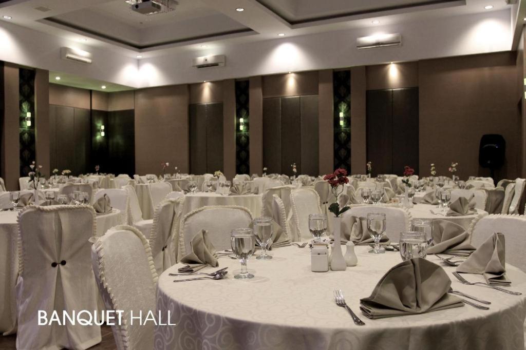 Mega Permata Hotel Padangsidimpuan Εξωτερικό φωτογραφία
